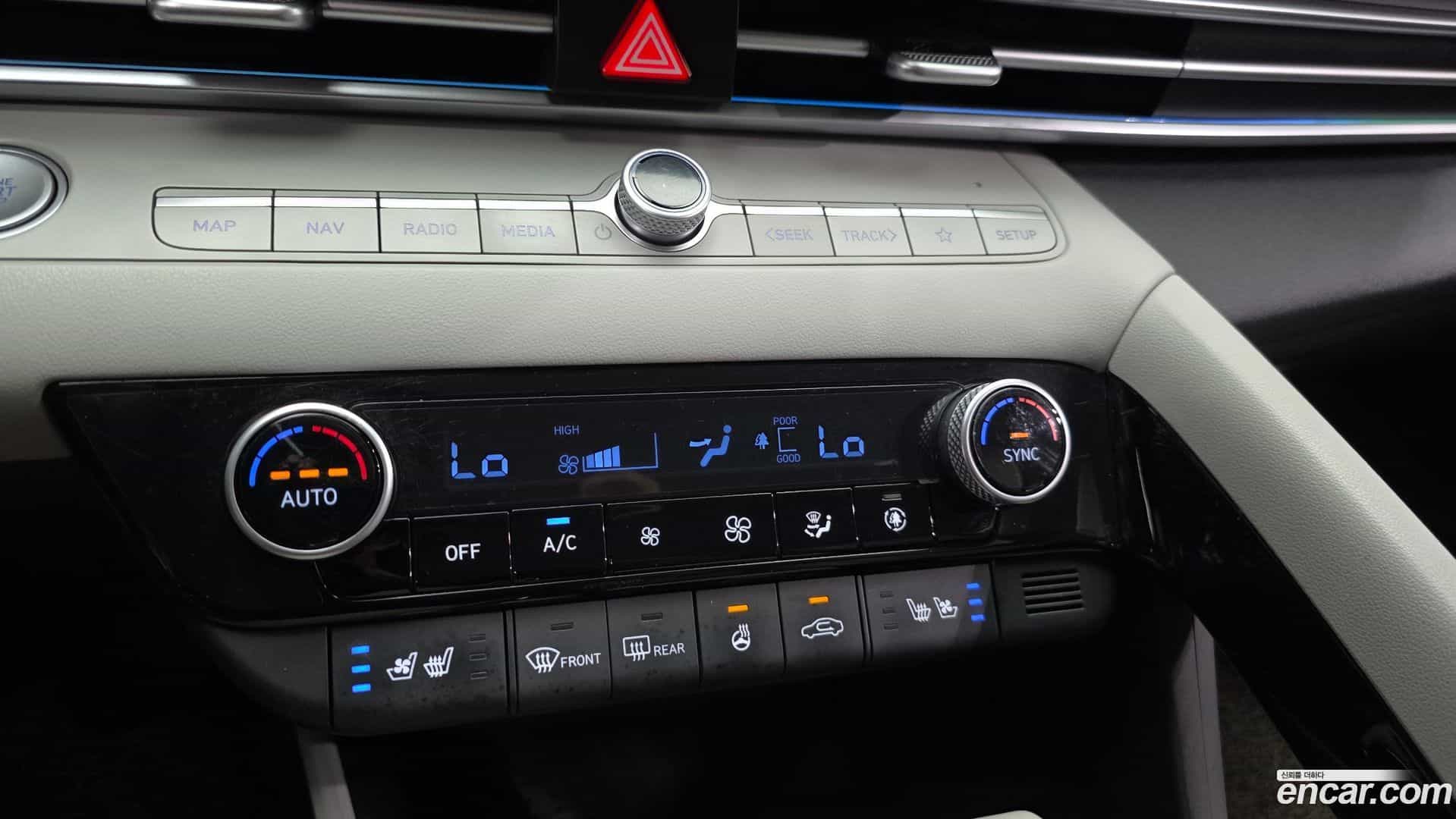 AVANTE Hyundai 2021.11-OPTION-022