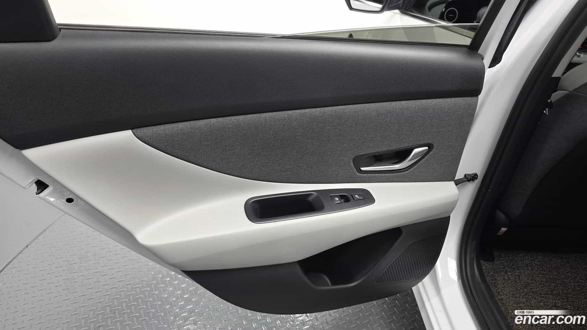 AVANTE Hyundai 2021.11-INNER-035