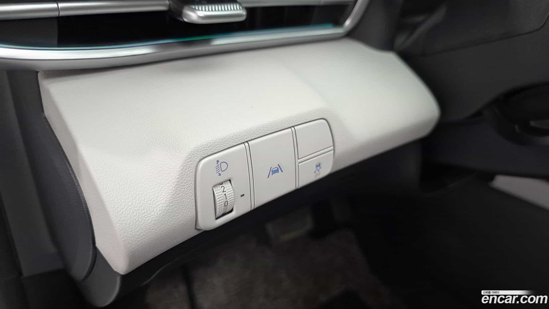 AVANTE Hyundai 2021.11-OPTION-040