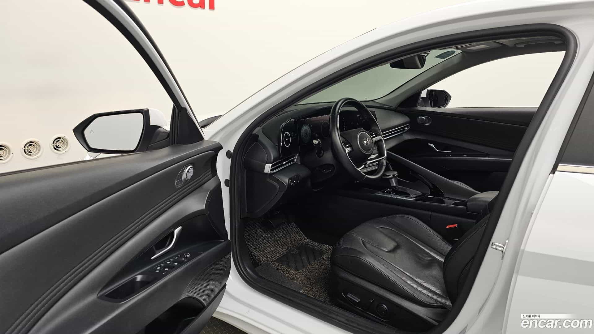 AVANTE Hyundai 2020.5-INNER-010