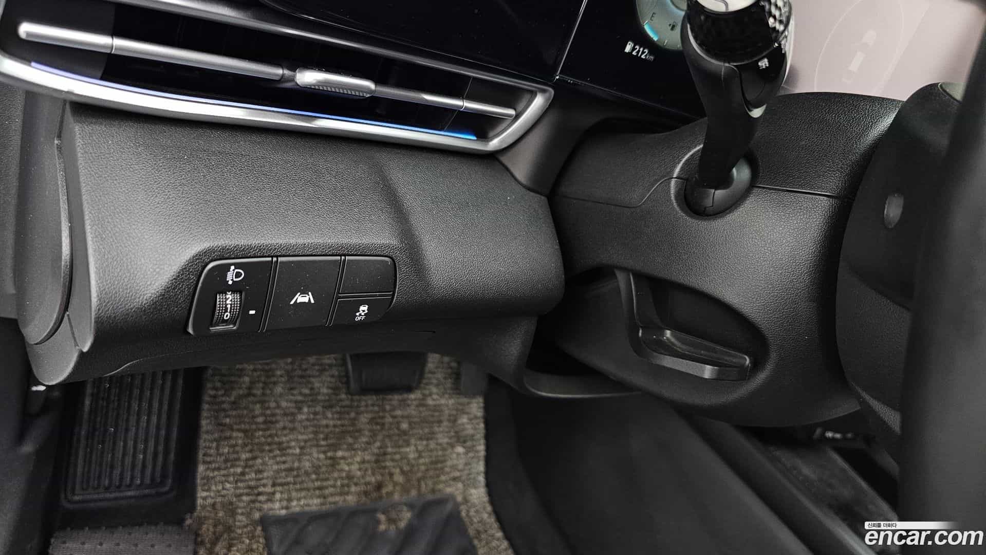AVANTE Hyundai 2020.5-OPTION-022