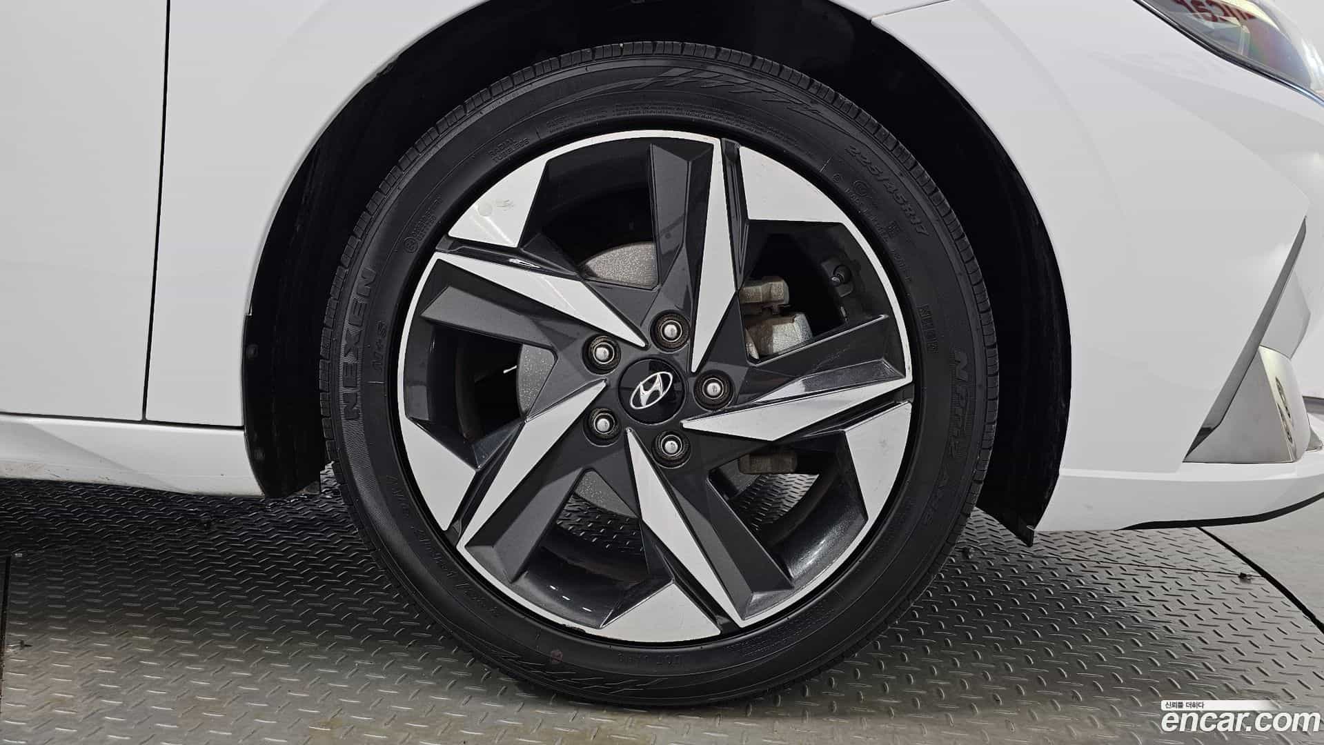 AVANTE Hyundai 2020.5-OUTER-031