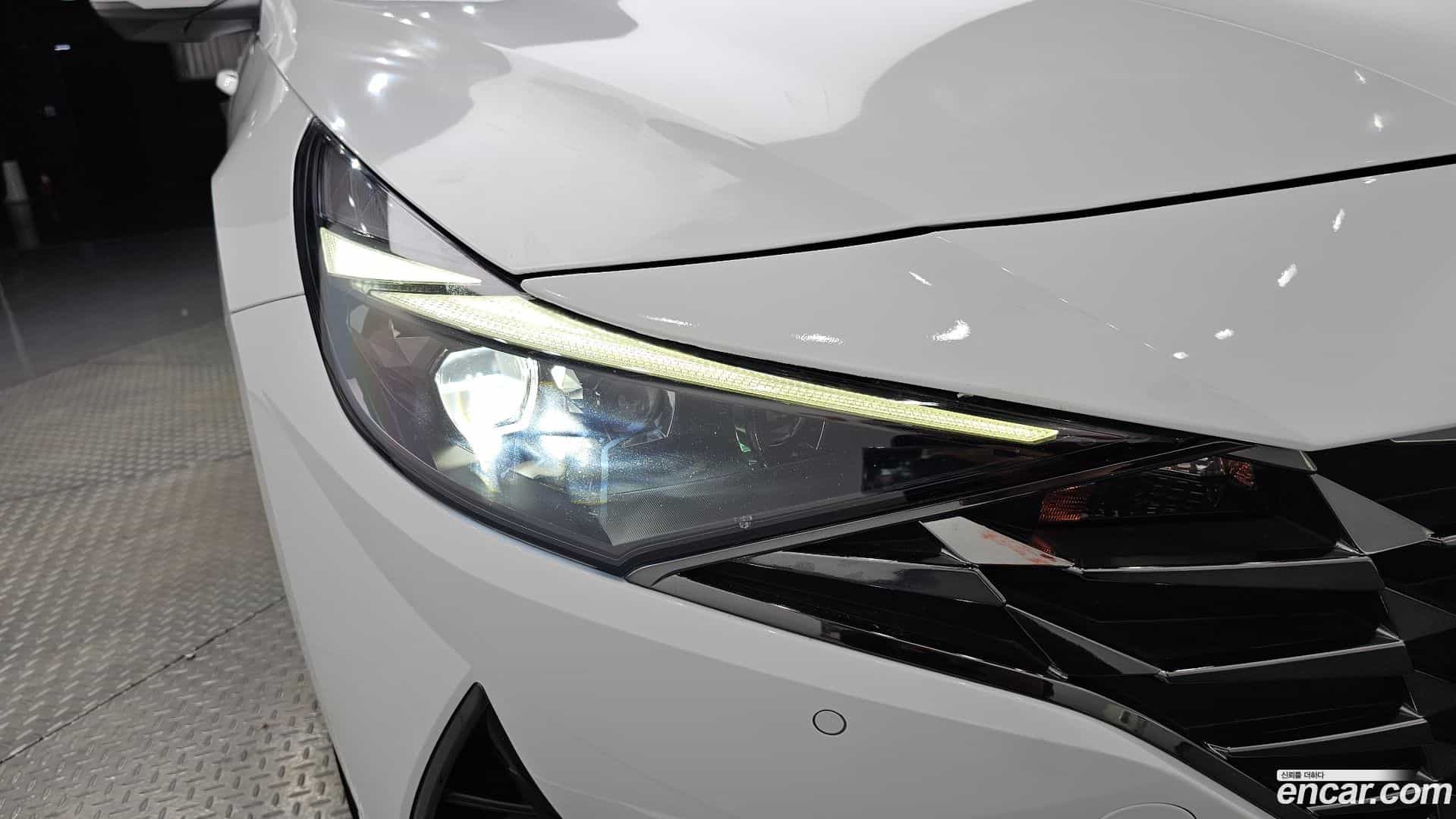 AVANTE Hyundai 2020.5-OUTER-032