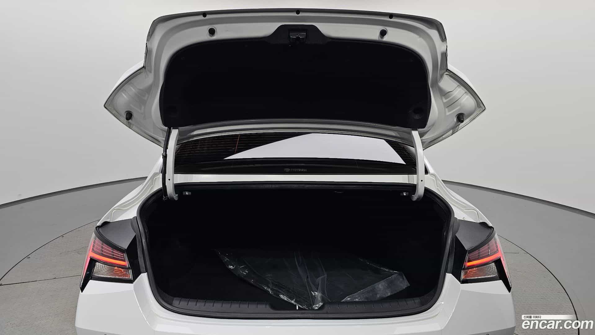 AVANTE Hyundai 2020.5-OPTION-043