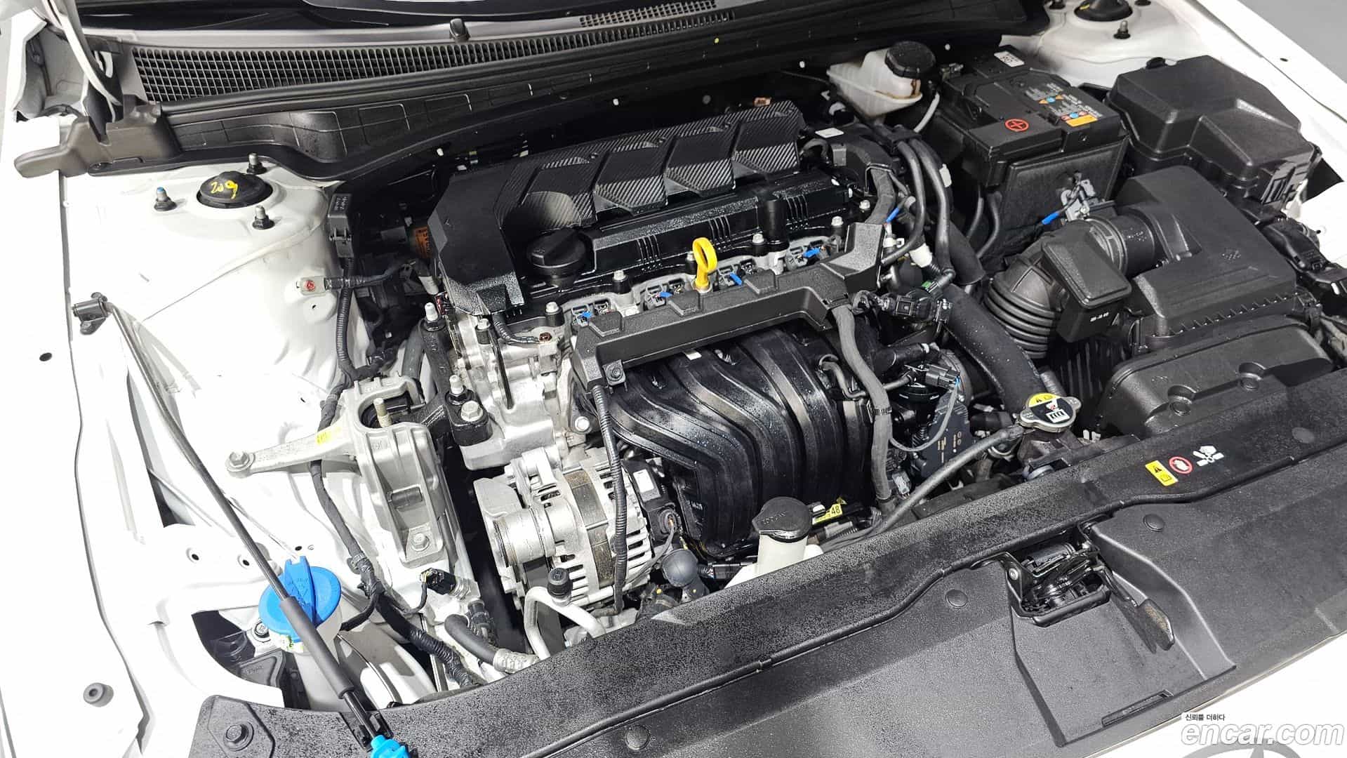AVANTE Hyundai 2025.0-OUTER-006