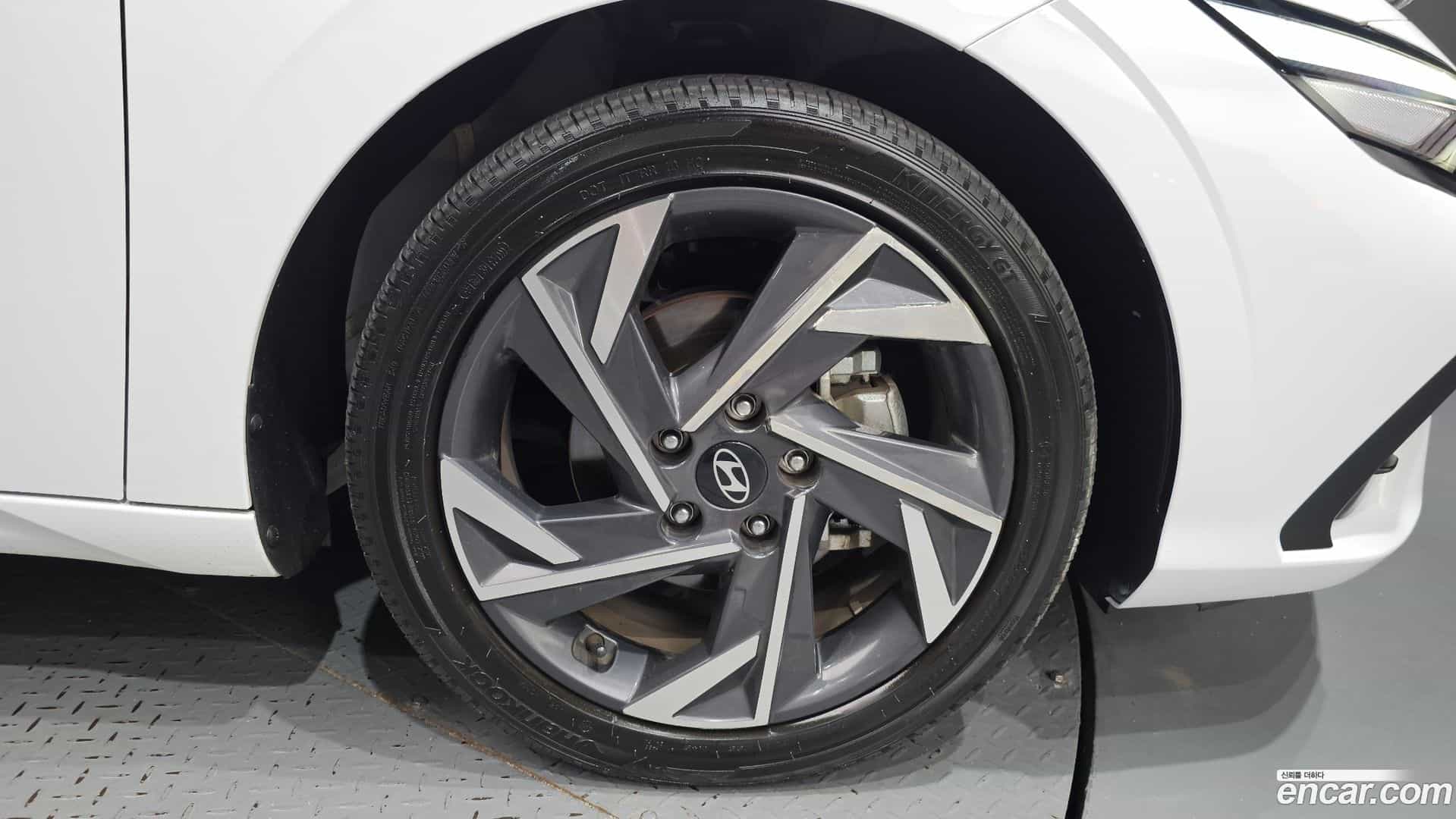 AVANTE Hyundai 2025.0-OUTER-031
