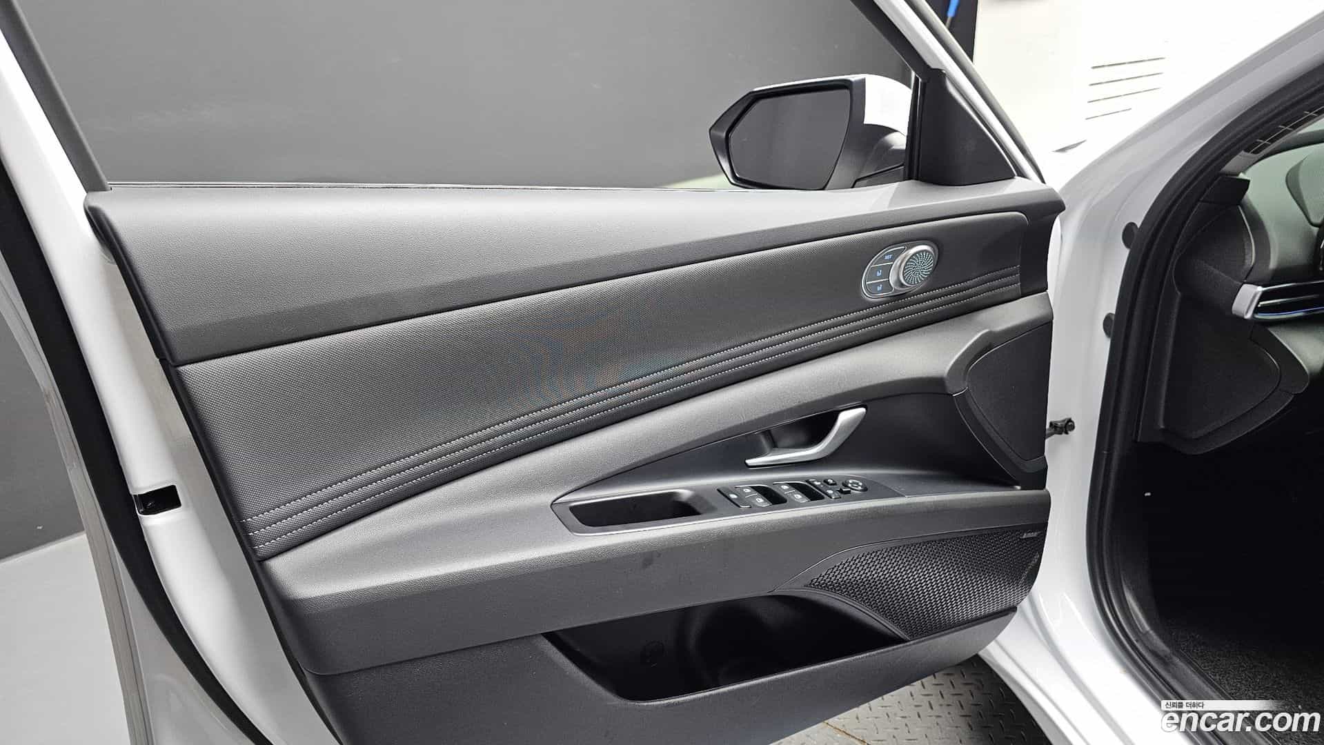 AVANTE Hyundai 2025.0-INNER-034