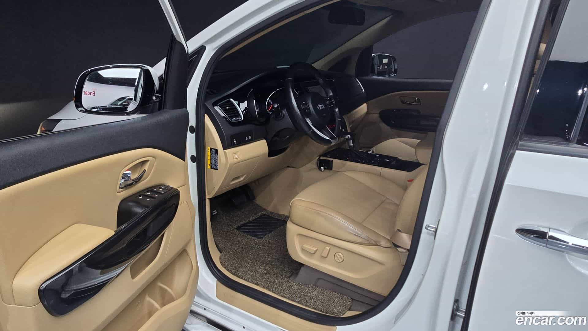 Canival Kia 2017.0-INNER-010