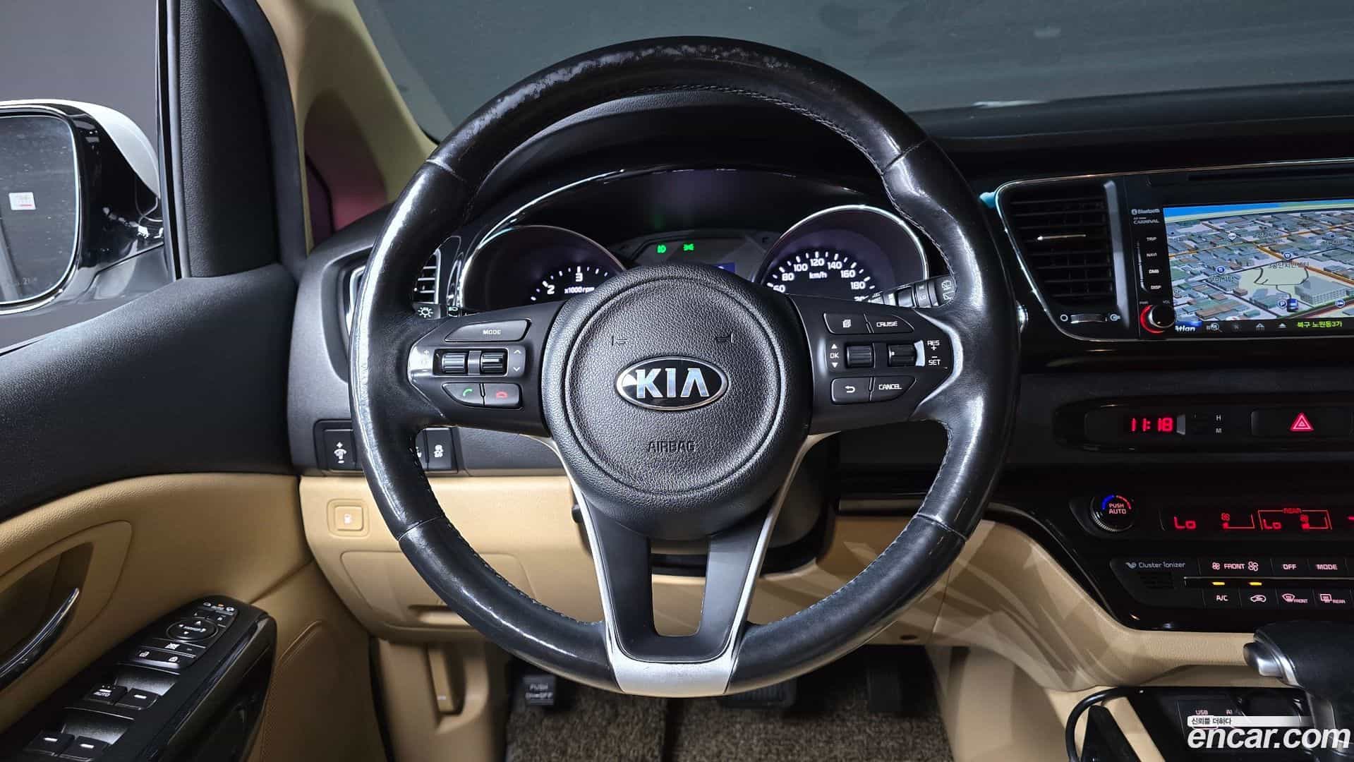 Canival Kia 2017.0-OPTION-017