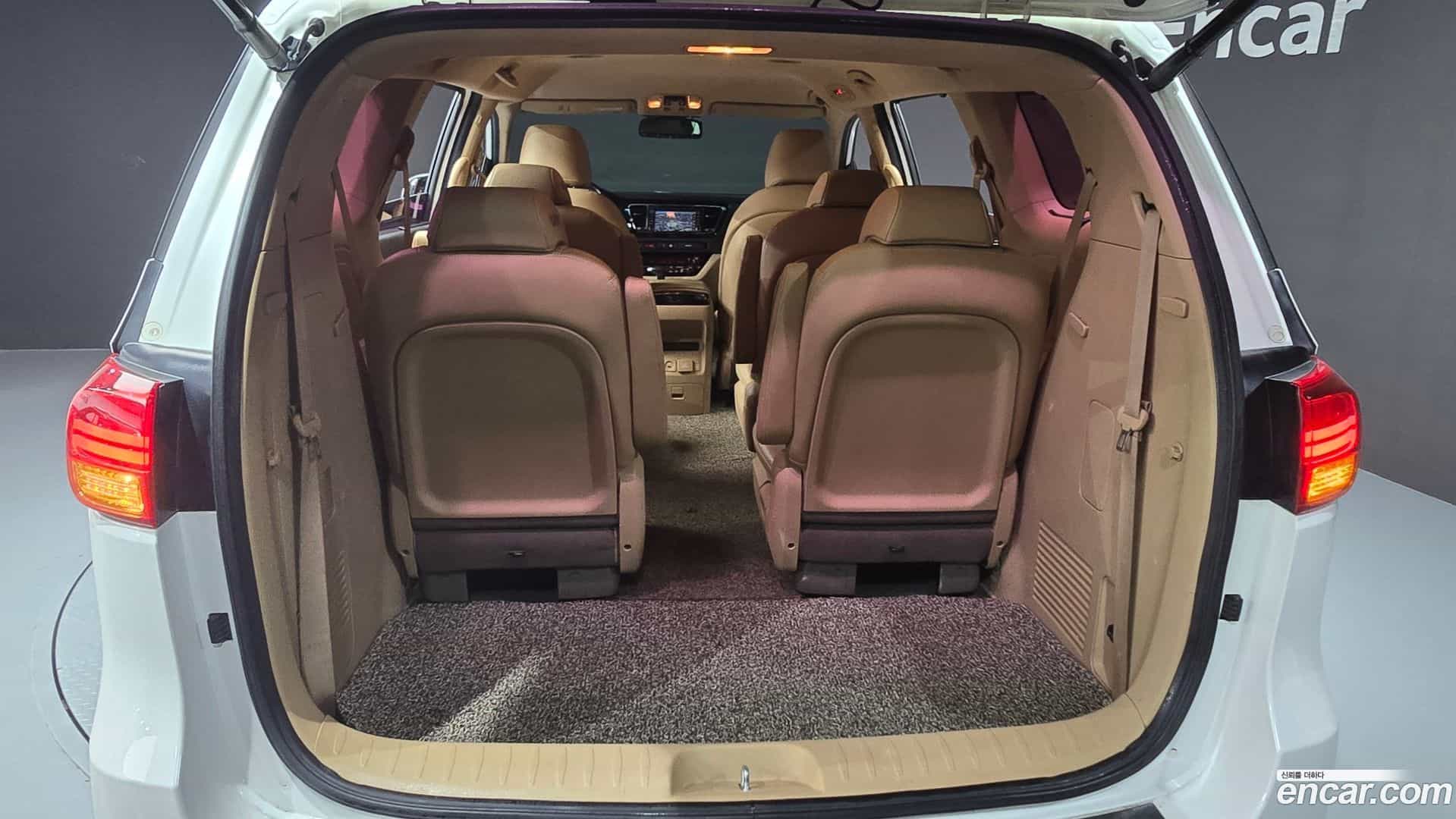 Canival Kia 2017.0-INNER-036