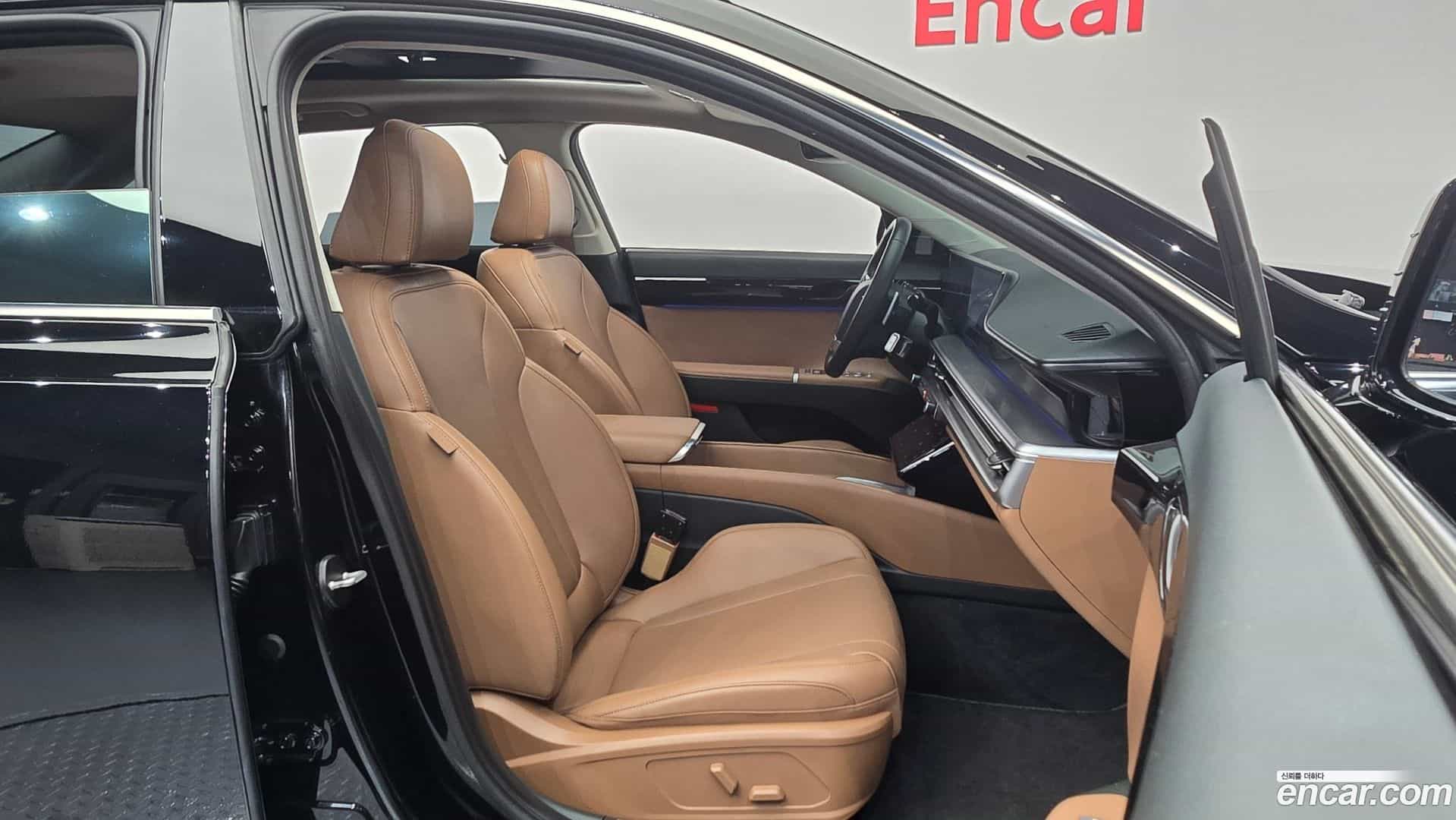 Grandeur Hyundai 2023.1-OPTION-015