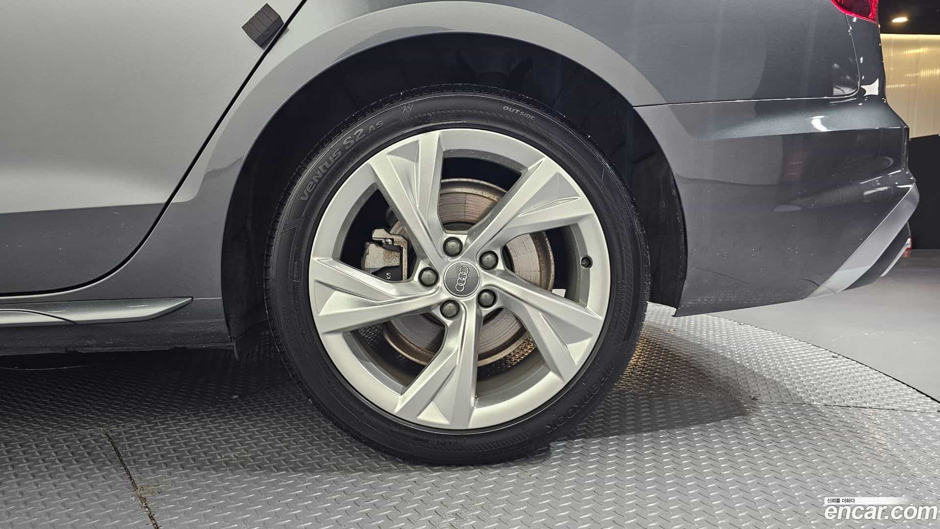A4 Audi 2020.6-OUTER-031
