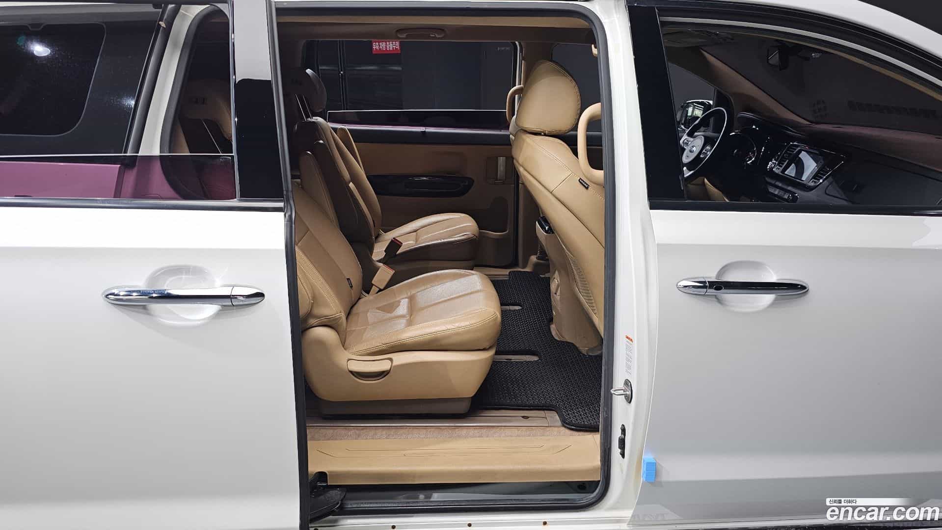 Canival Kia 2015.8-OPTION-015