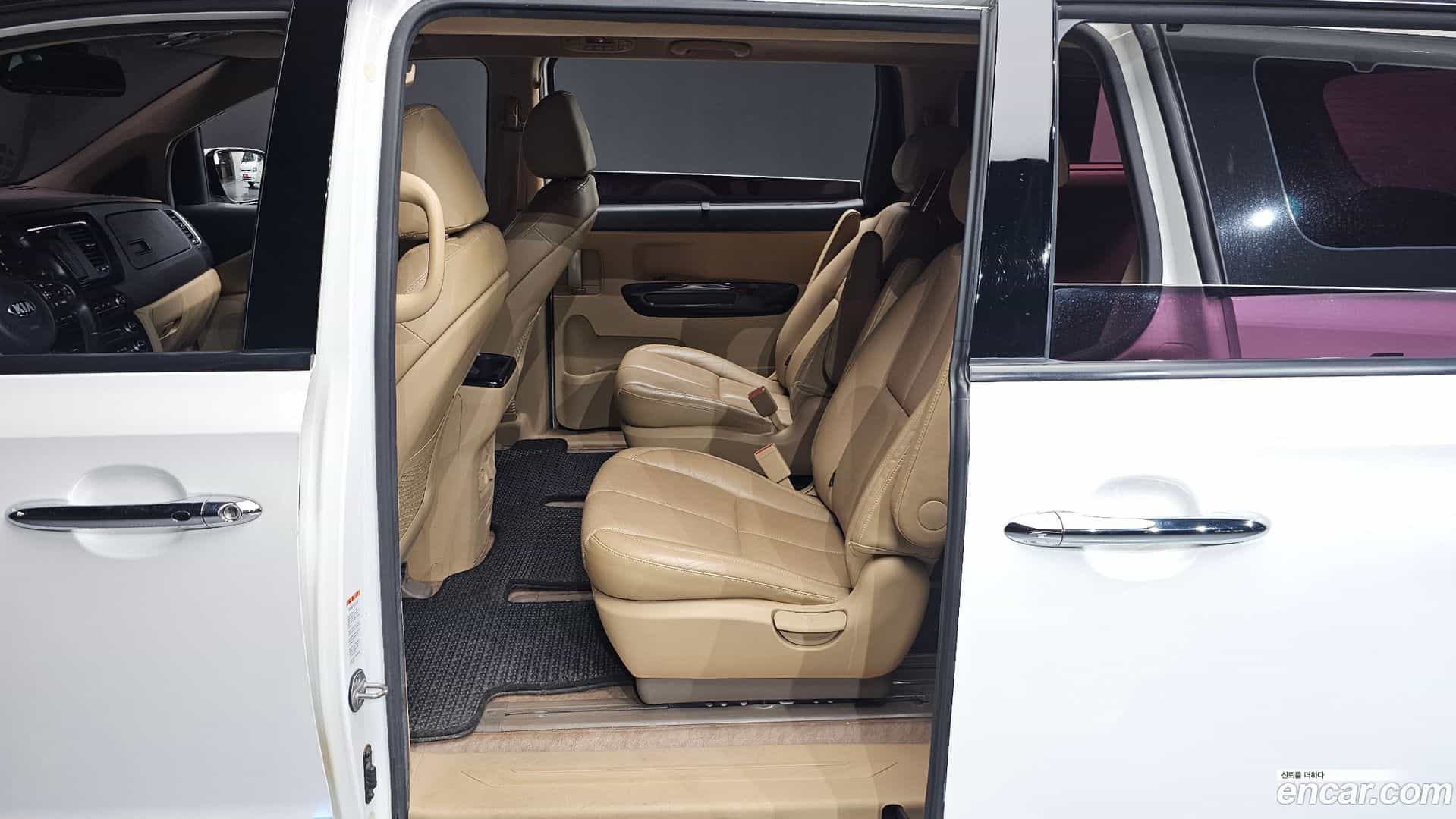 Canival Kia 2015.8-OPTION-016