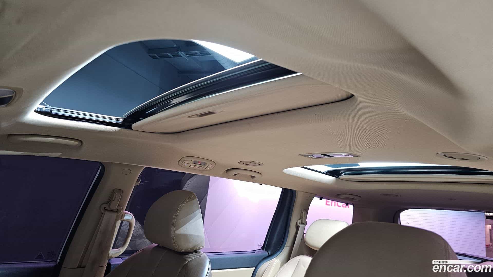 Canival Kia 2015.8-OPTION-021
