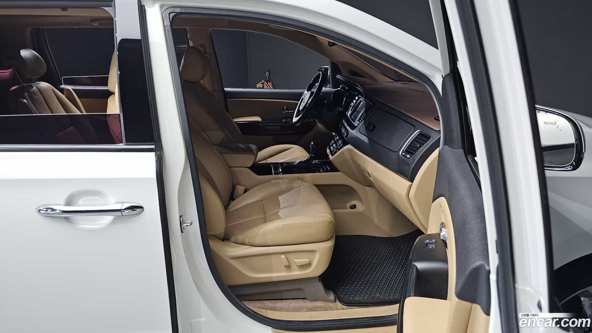 Canival Kia 2015.8-INNER-036