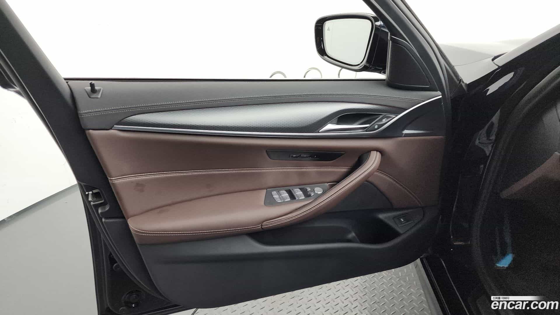5-Series BMW 2023.3-INNER-034