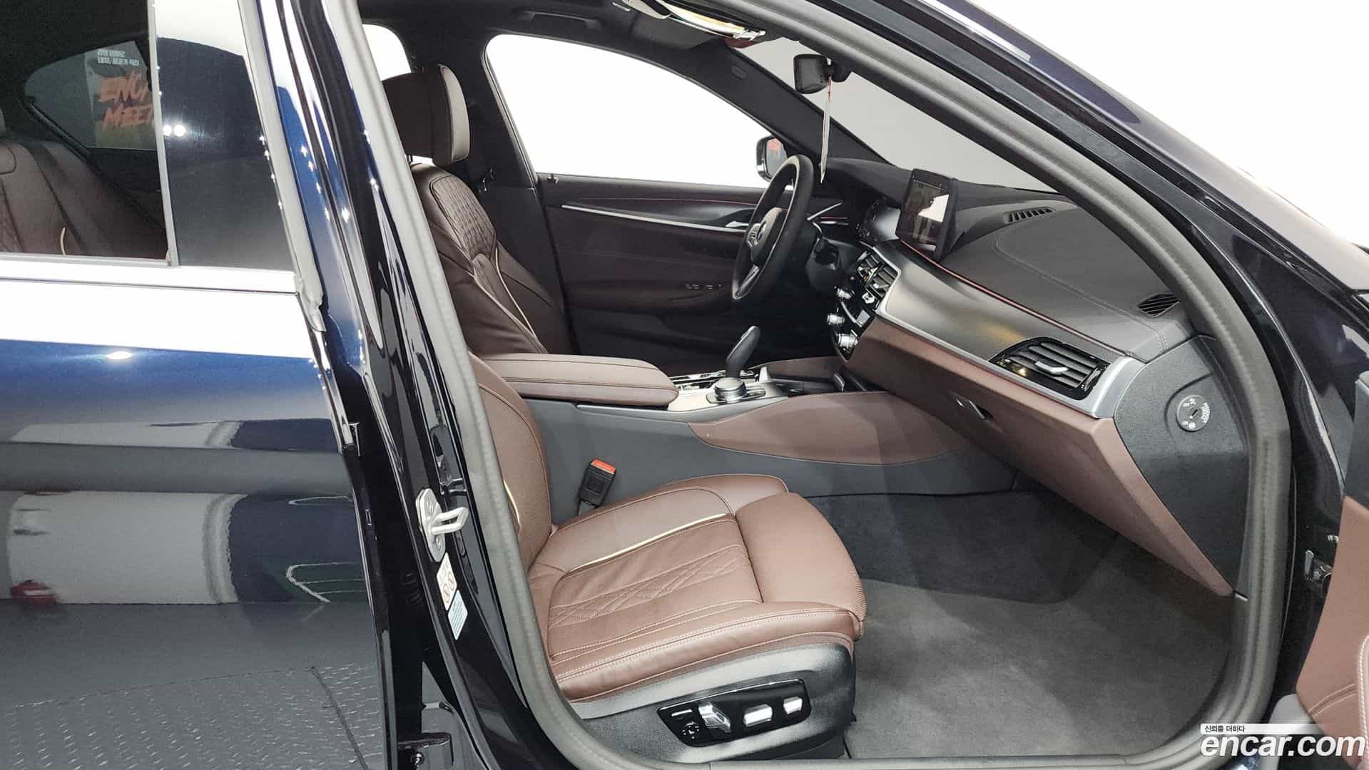 5-Series BMW 2023.3-INNER-036