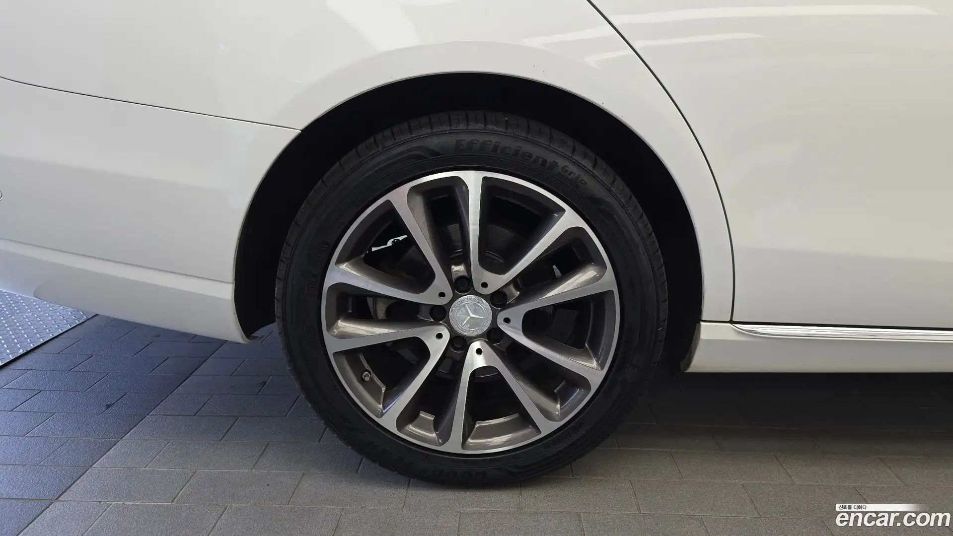 E-Class Mercedes-Benz 2018.10-OUTER-005