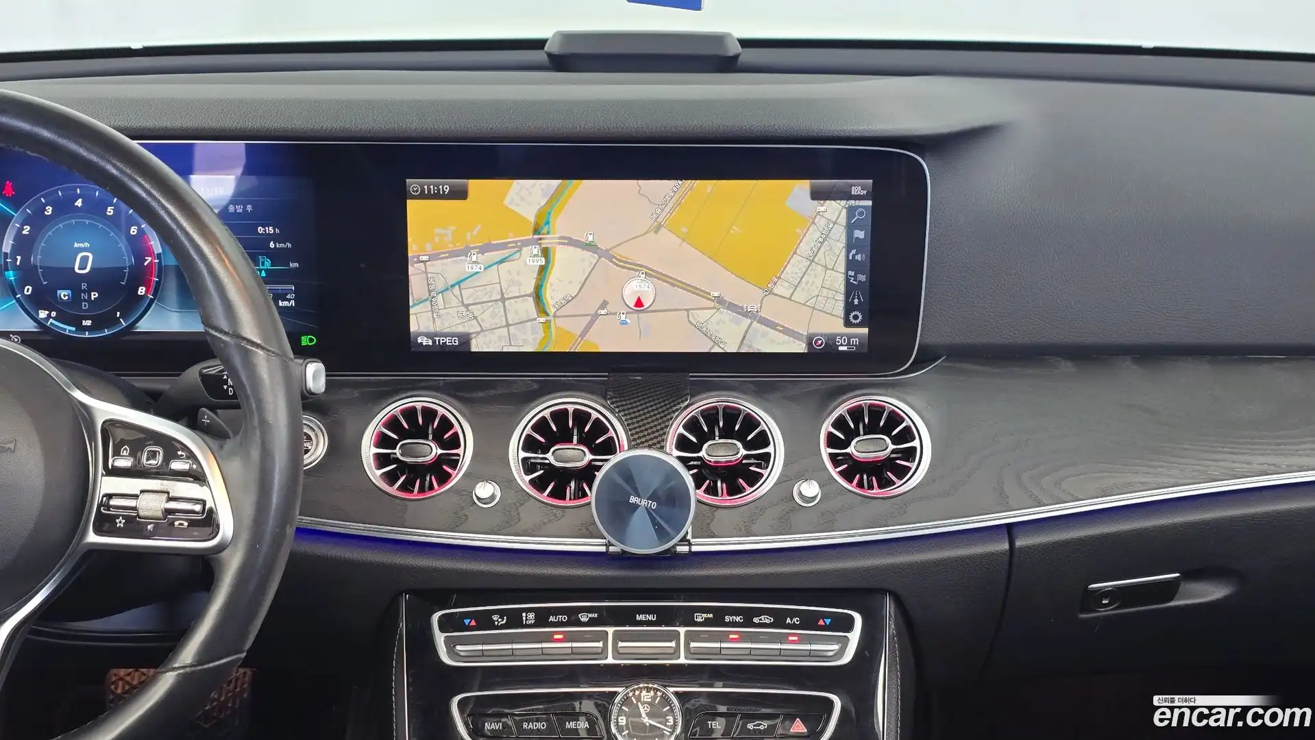 E-Class Mercedes-Benz 2018.10-OPTION-018