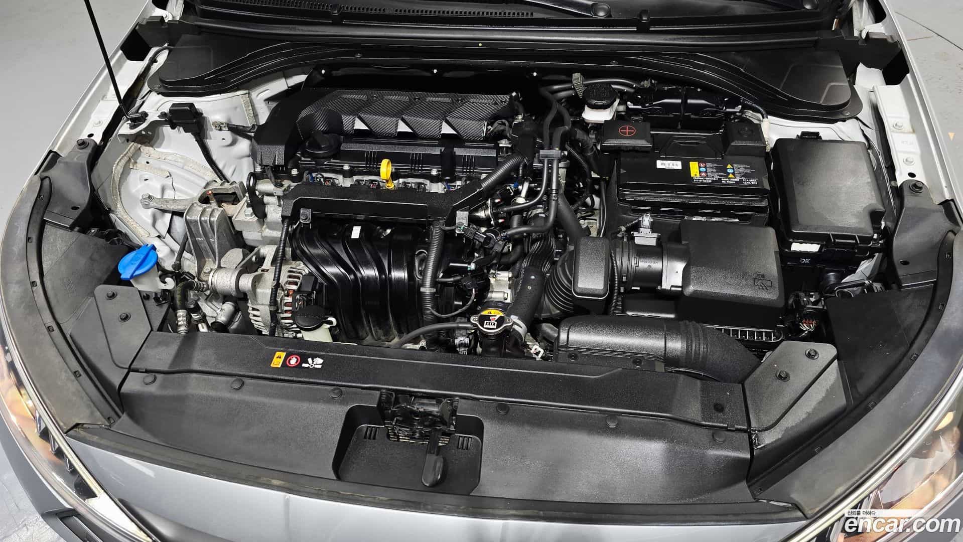 AVANTE Hyundai 2020.1-OUTER-006