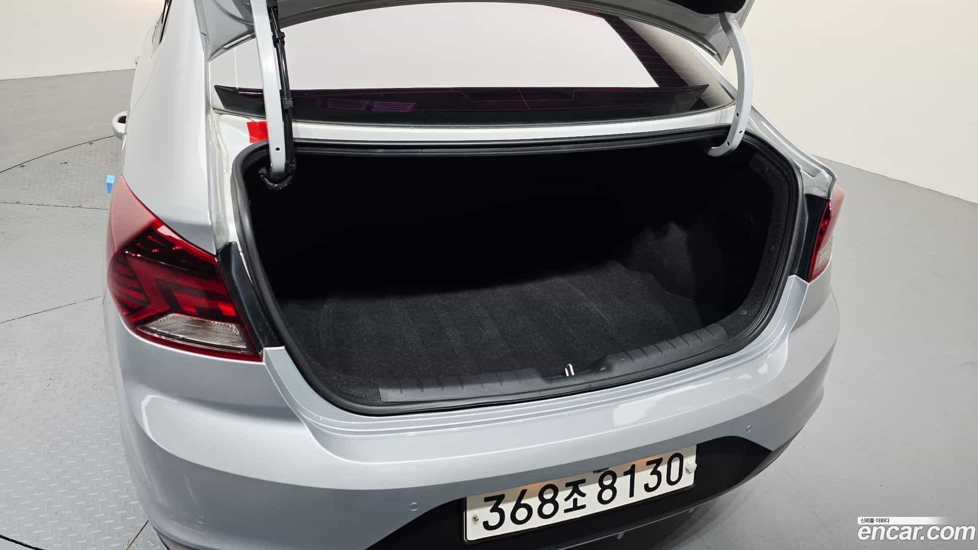 AVANTE Hyundai 2020.1-OPTION-024