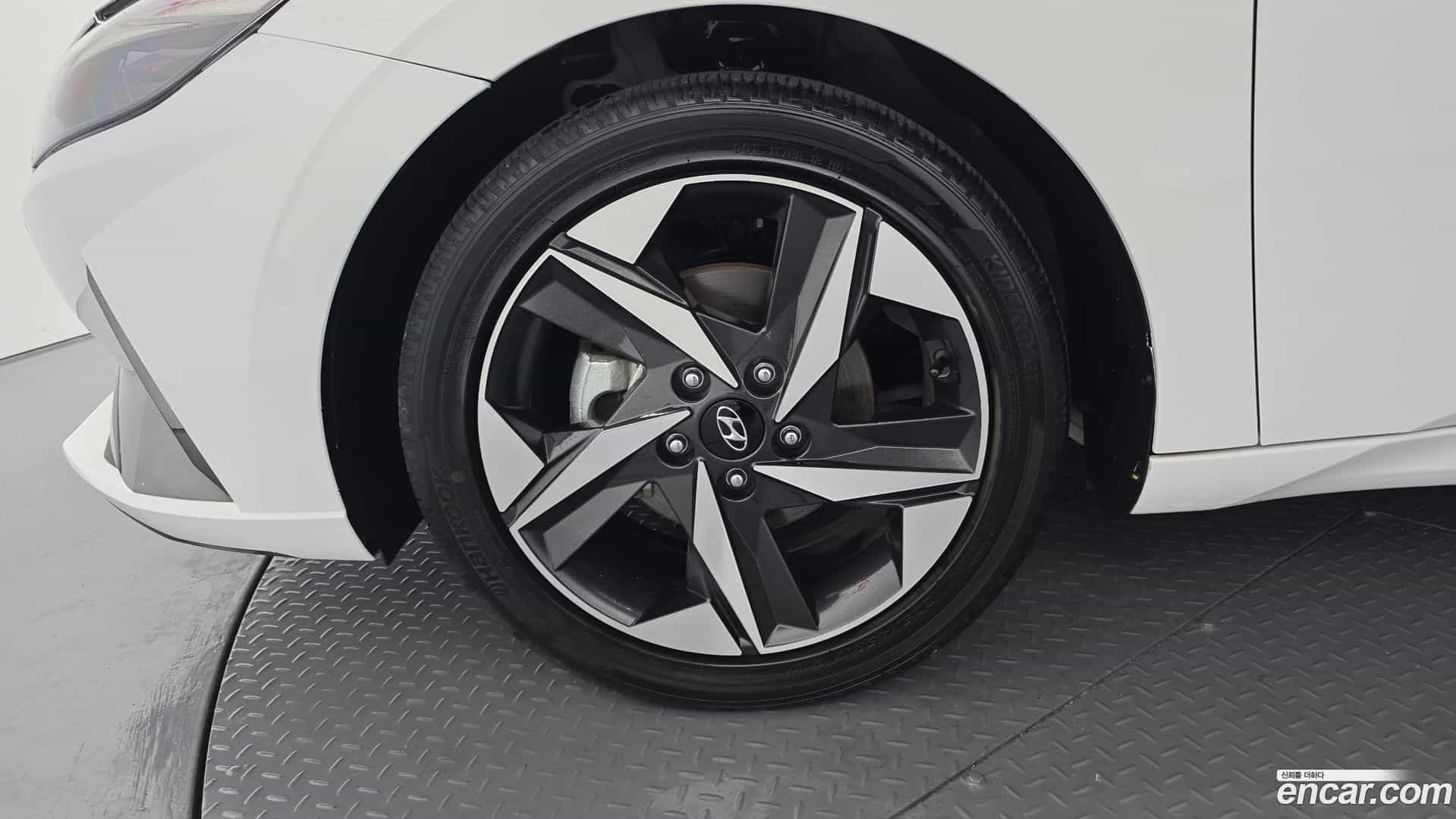 AVANTE Hyundai 2023.1-OUTER-005
