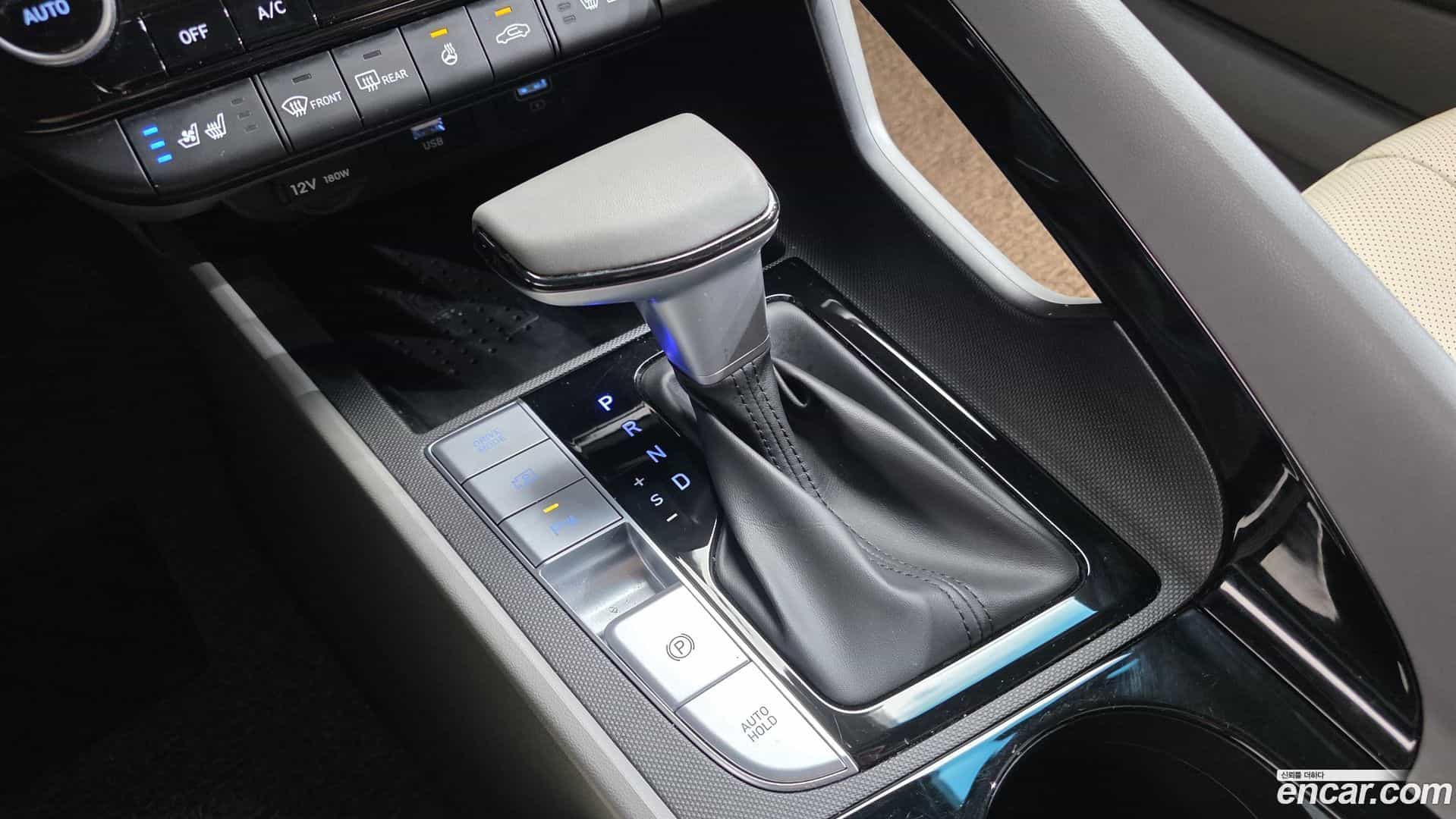 AVANTE Hyundai 2023.1-INNER-009