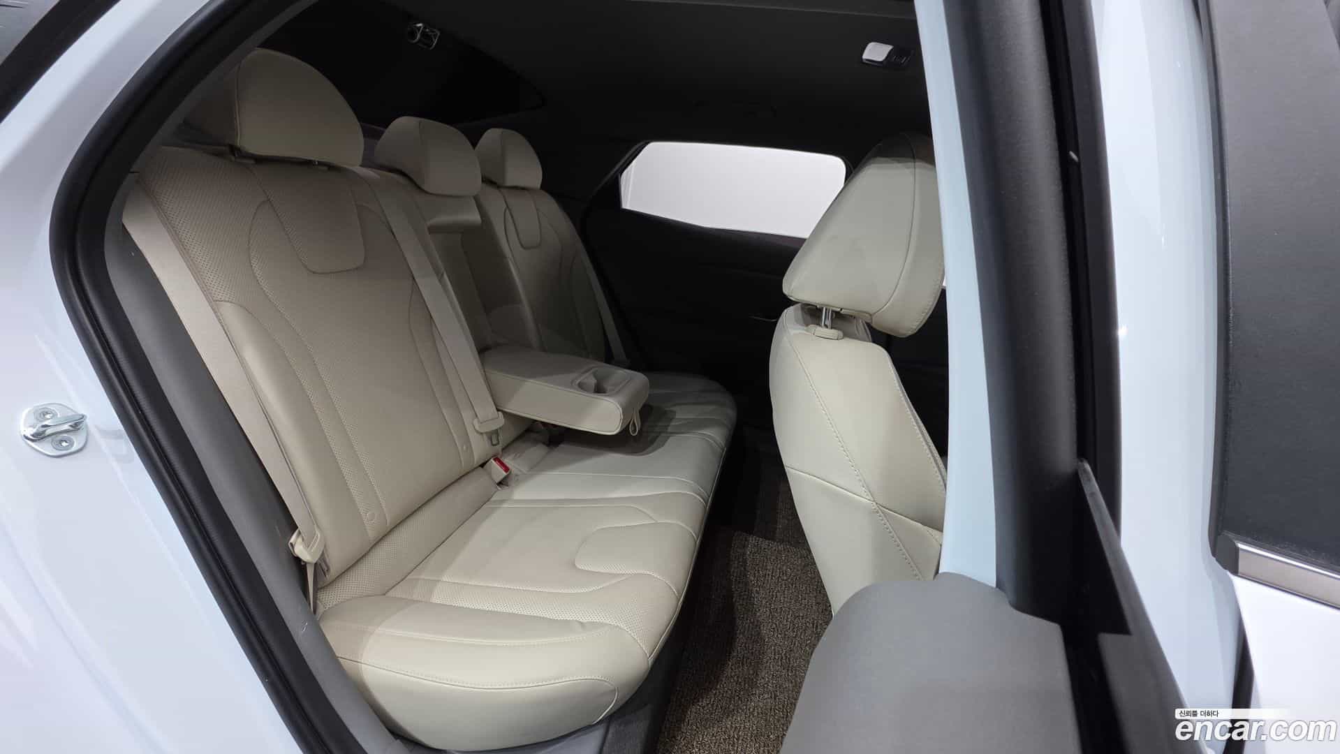 AVANTE Hyundai 2023.1-OPTION-022