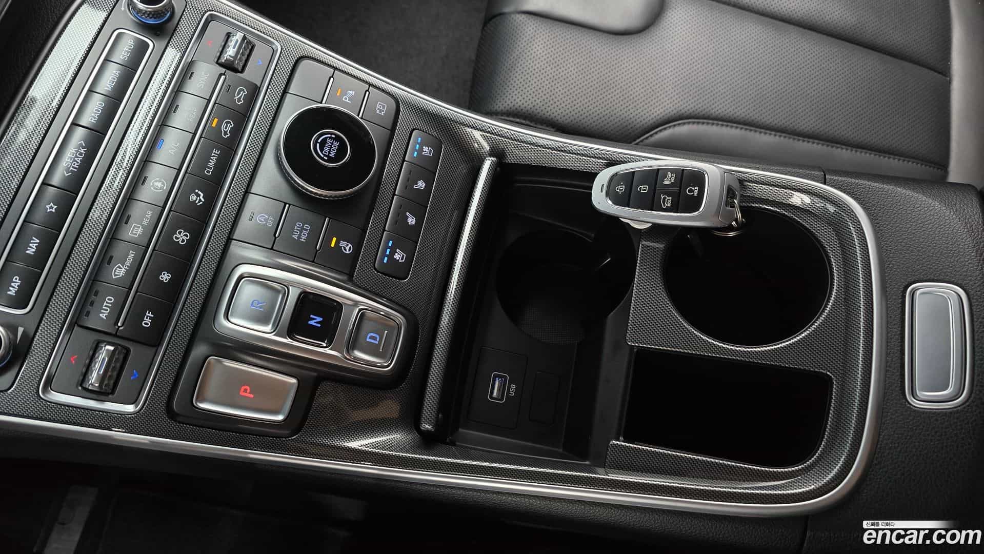 Santafe Hyundai 2022.10-INNER-009