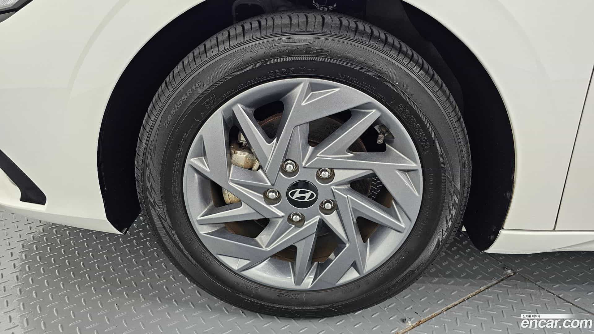 AVANTE Hyundai 2023.5-OUTER-005