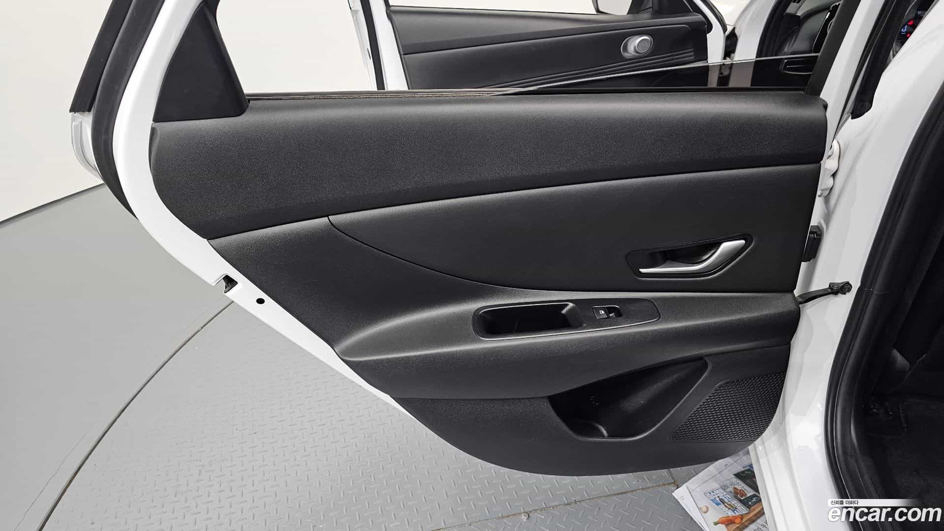 AVANTE Hyundai 2023.5-INNER-035