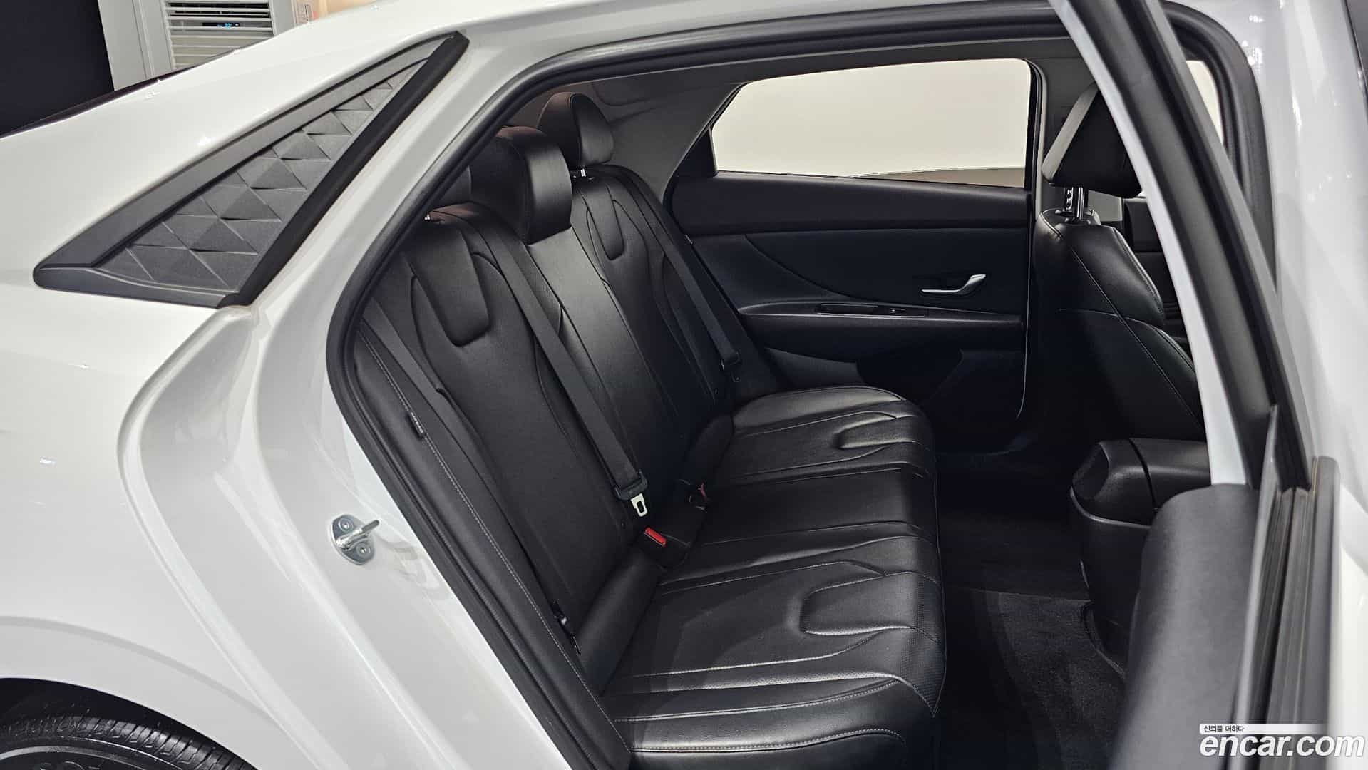 AVANTE Hyundai 2023.5-INNER-036