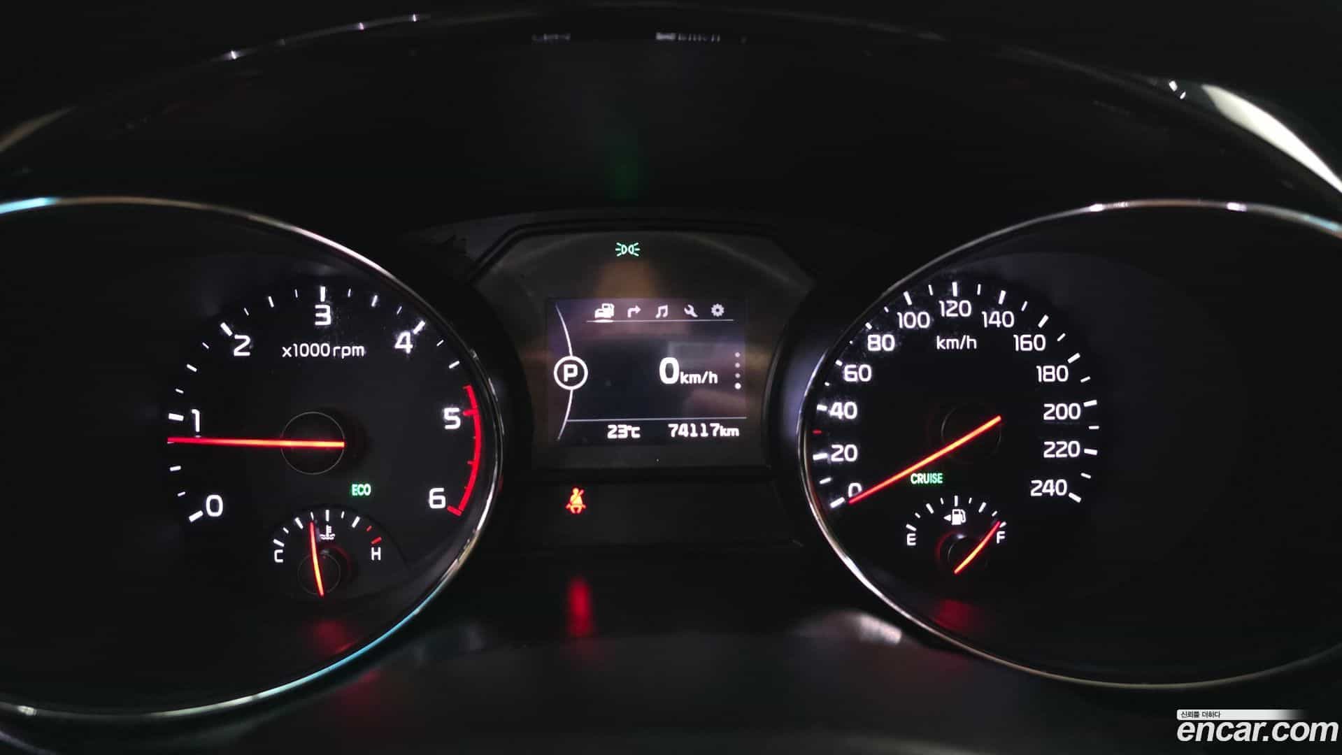 Canival Kia 2016.5-INNER-008