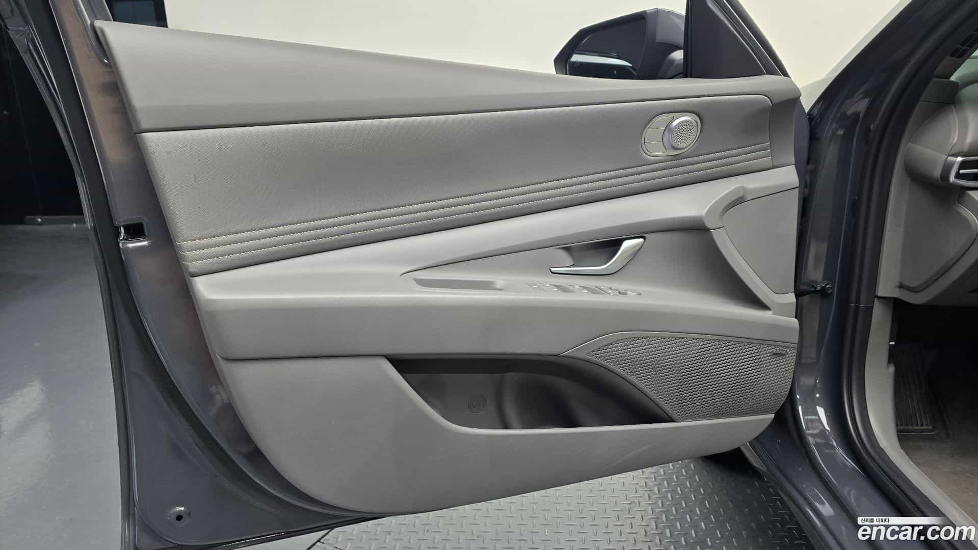 AVANTE Hyundai 2023.4-INNER-034