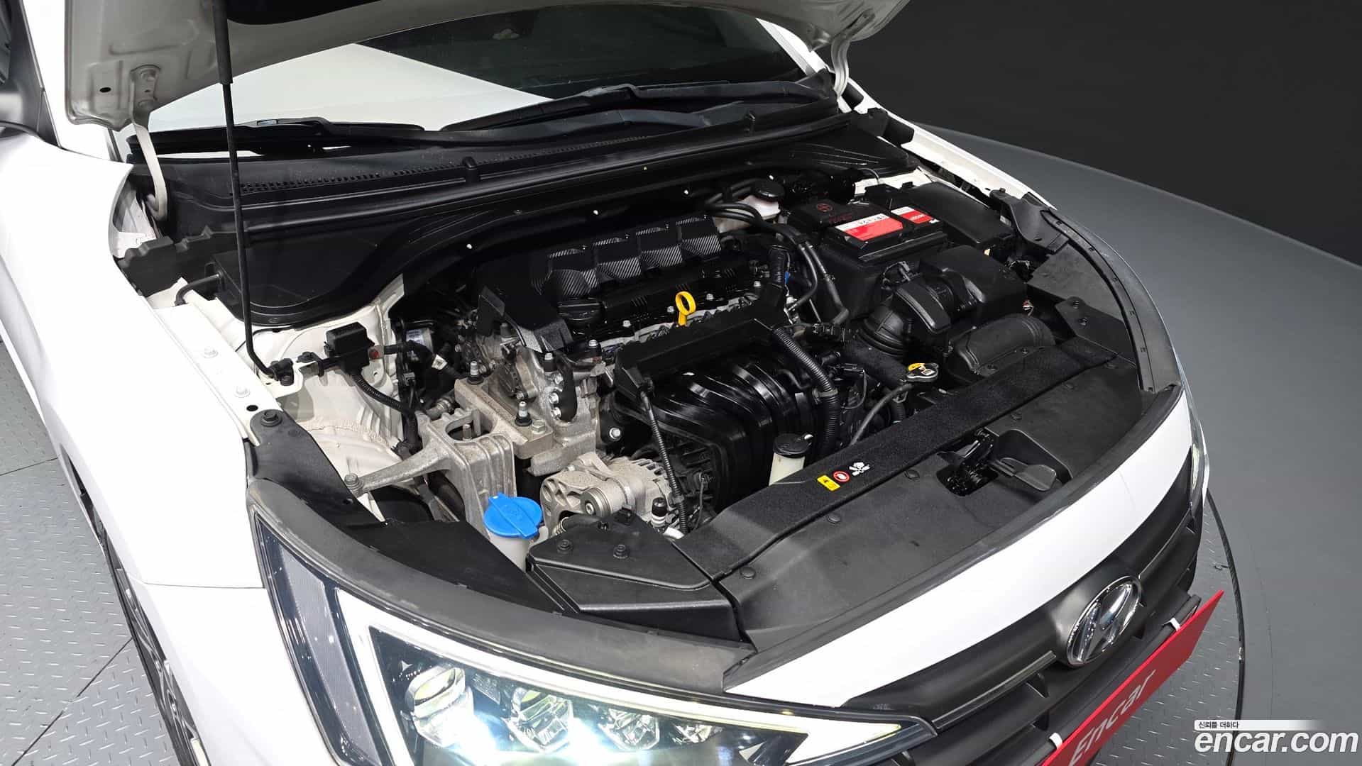 AVANTE Hyundai 2018.9-OUTER-006