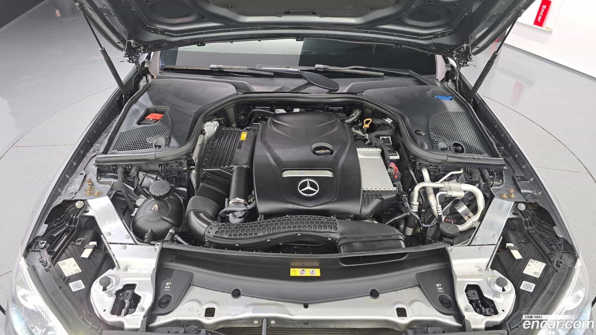 E-Class Mercedes-Benz 2022.3-OUTER-006