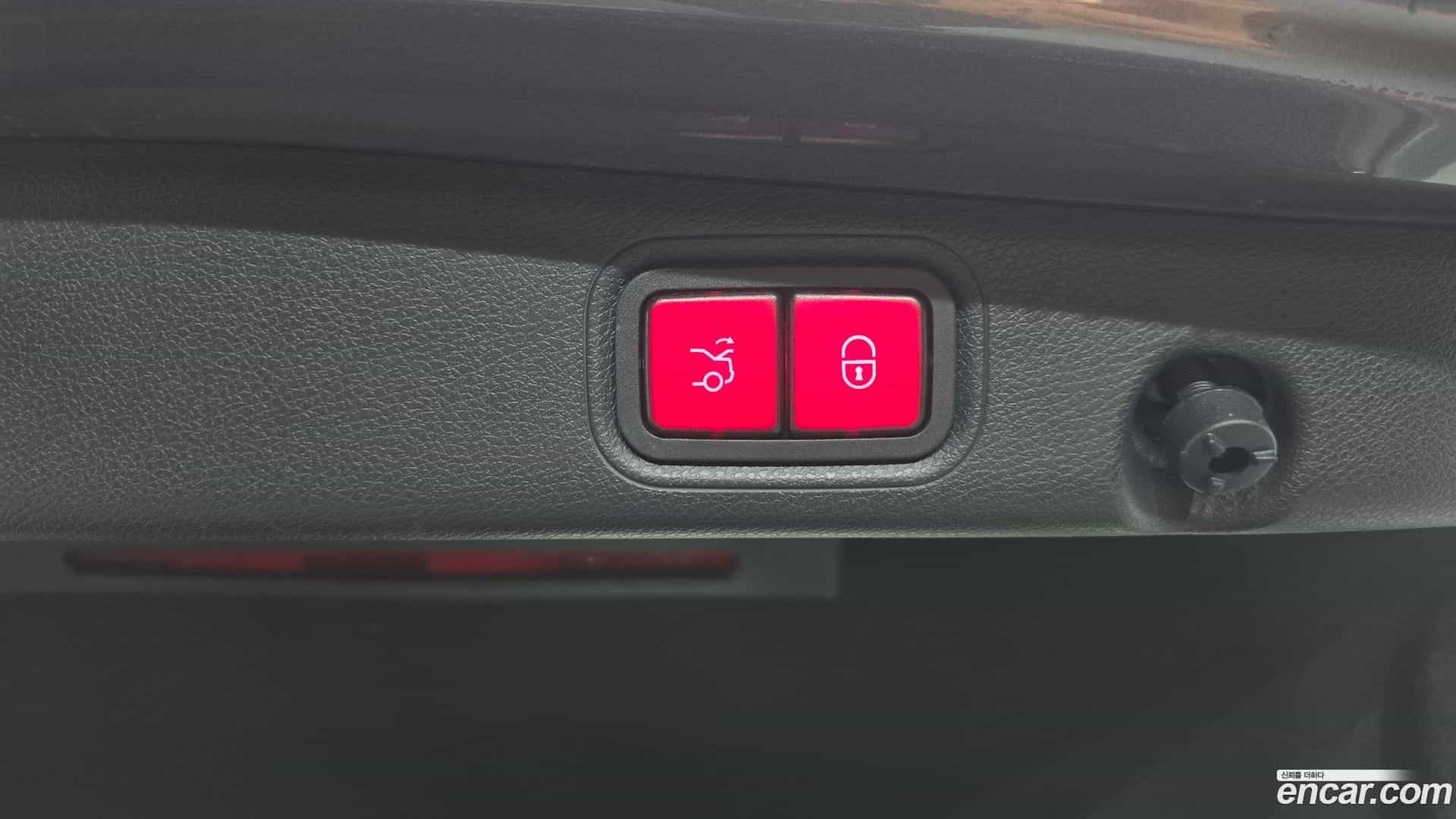 E-Class Mercedes-Benz 2022.3-OPTION-023