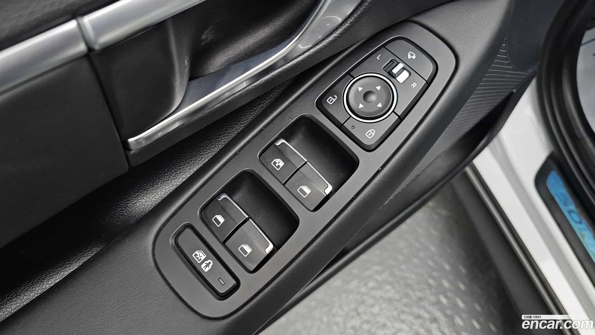 Sonata Hyundai 2019.5-OPTION-017
