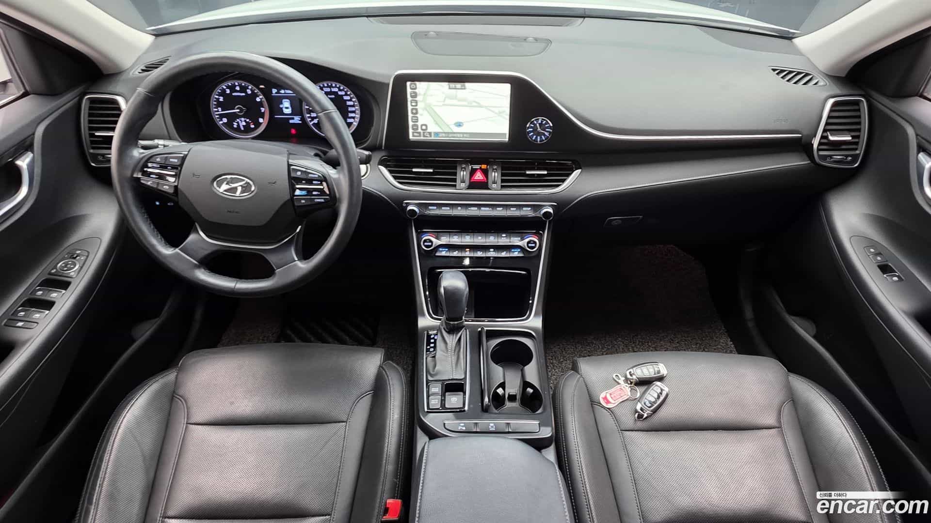 Grandeur Hyundai 2019.1-INNER-007