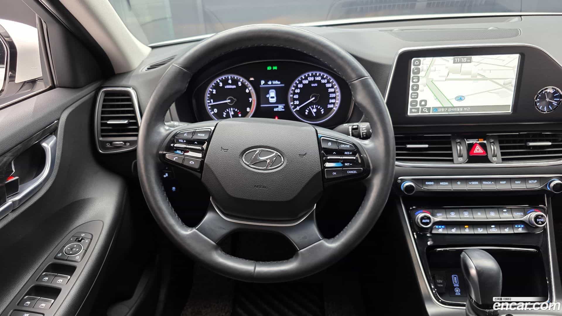 Grandeur Hyundai 2019.1-OPTION-017