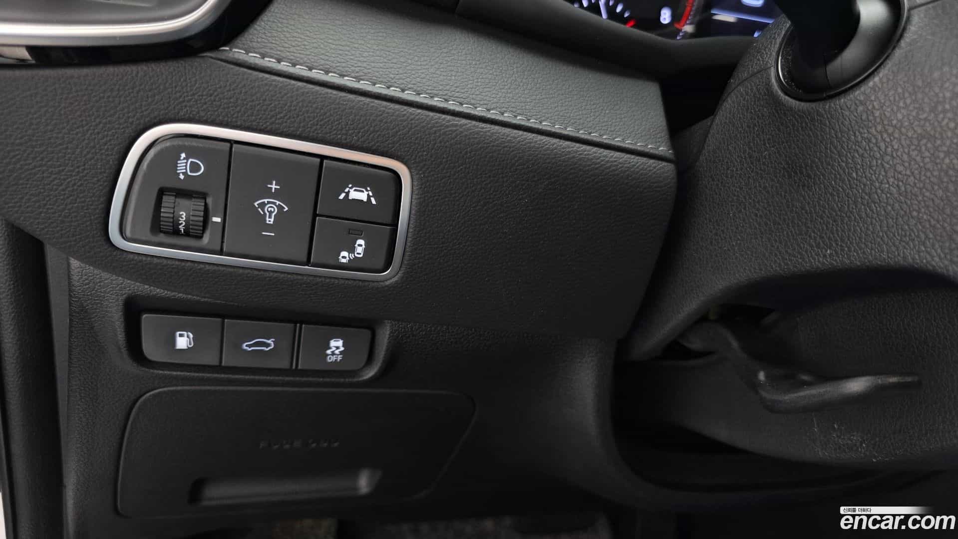 Grandeur Hyundai 2019.1-OPTION-021