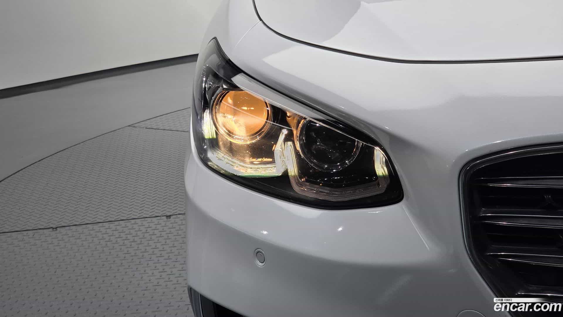 Grandeur Hyundai 2019.1-OUTER-032