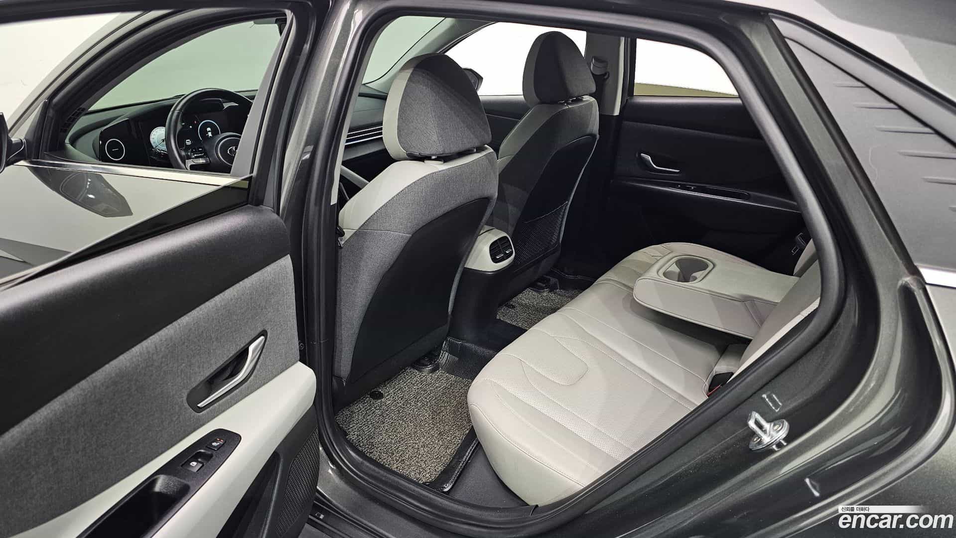 AVANTE Hyundai 2020.5-OPTION-016