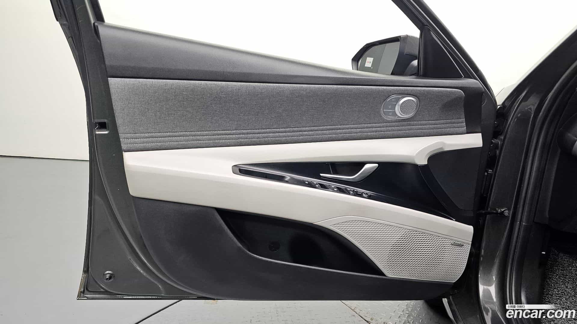 AVANTE Hyundai 2020.5-INNER-034