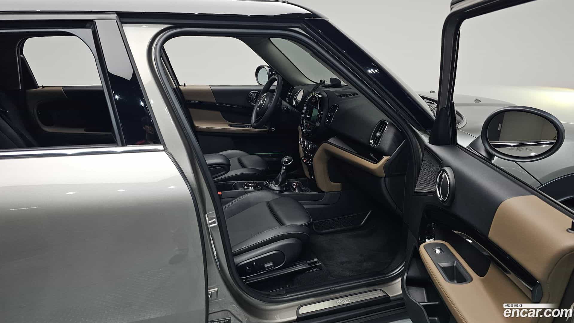 Countryman Mini 2017.6-INNER-036