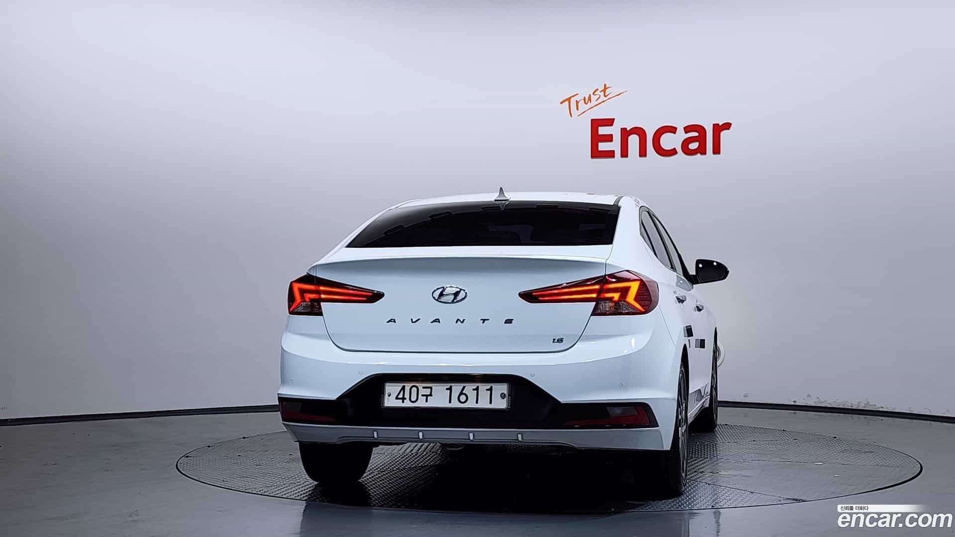 AVANTE Hyundai 2019.5-OUTER-004