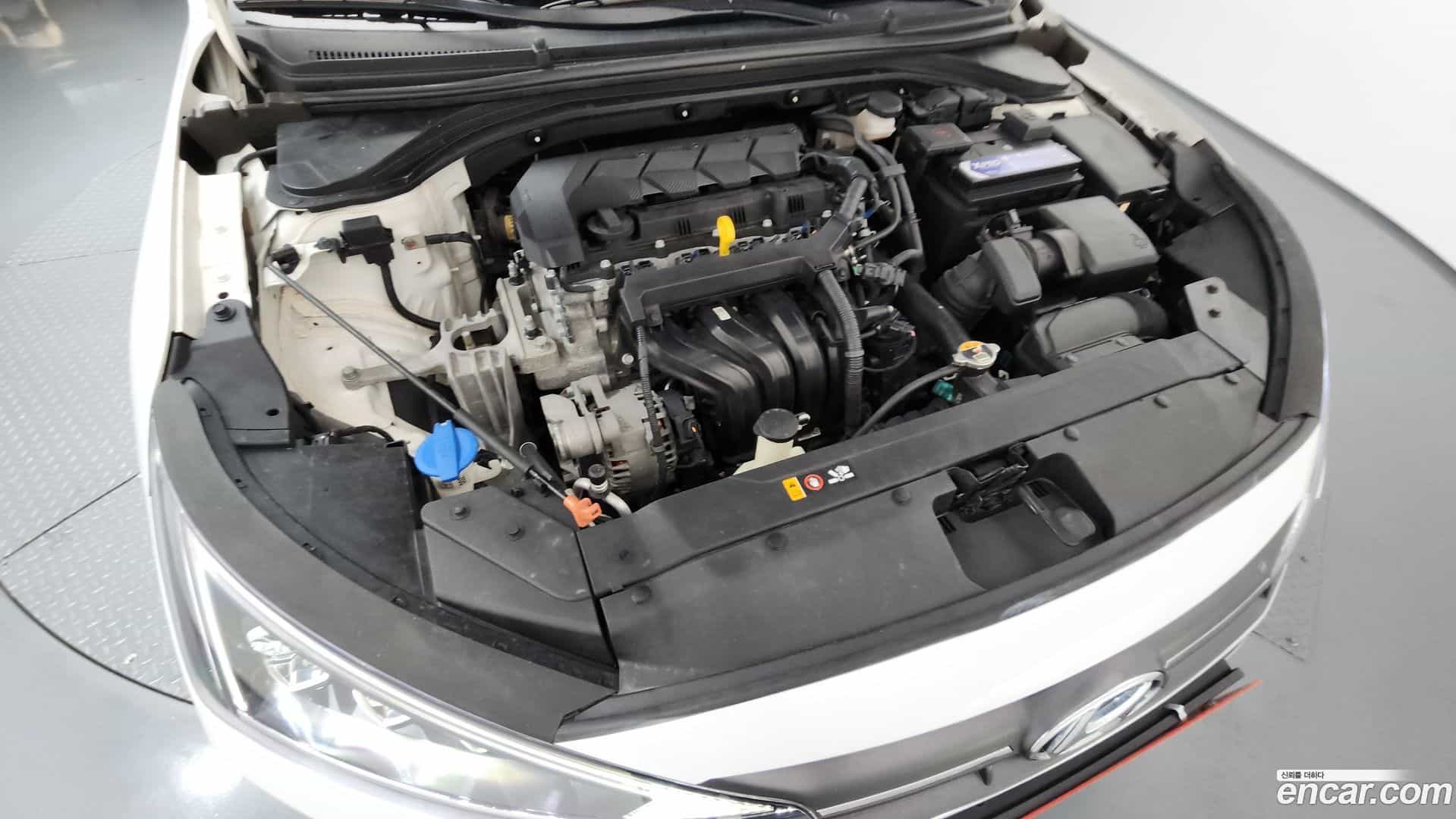 AVANTE Hyundai 2019.5-OUTER-006