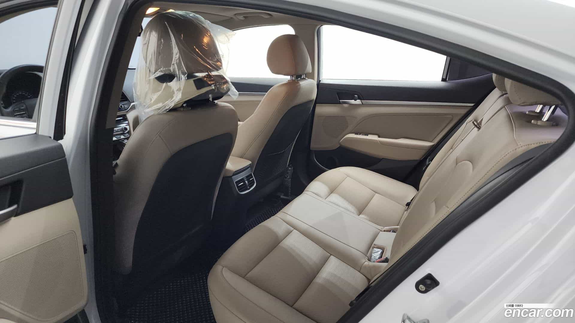 AVANTE Hyundai 2019.5-OPTION-023
