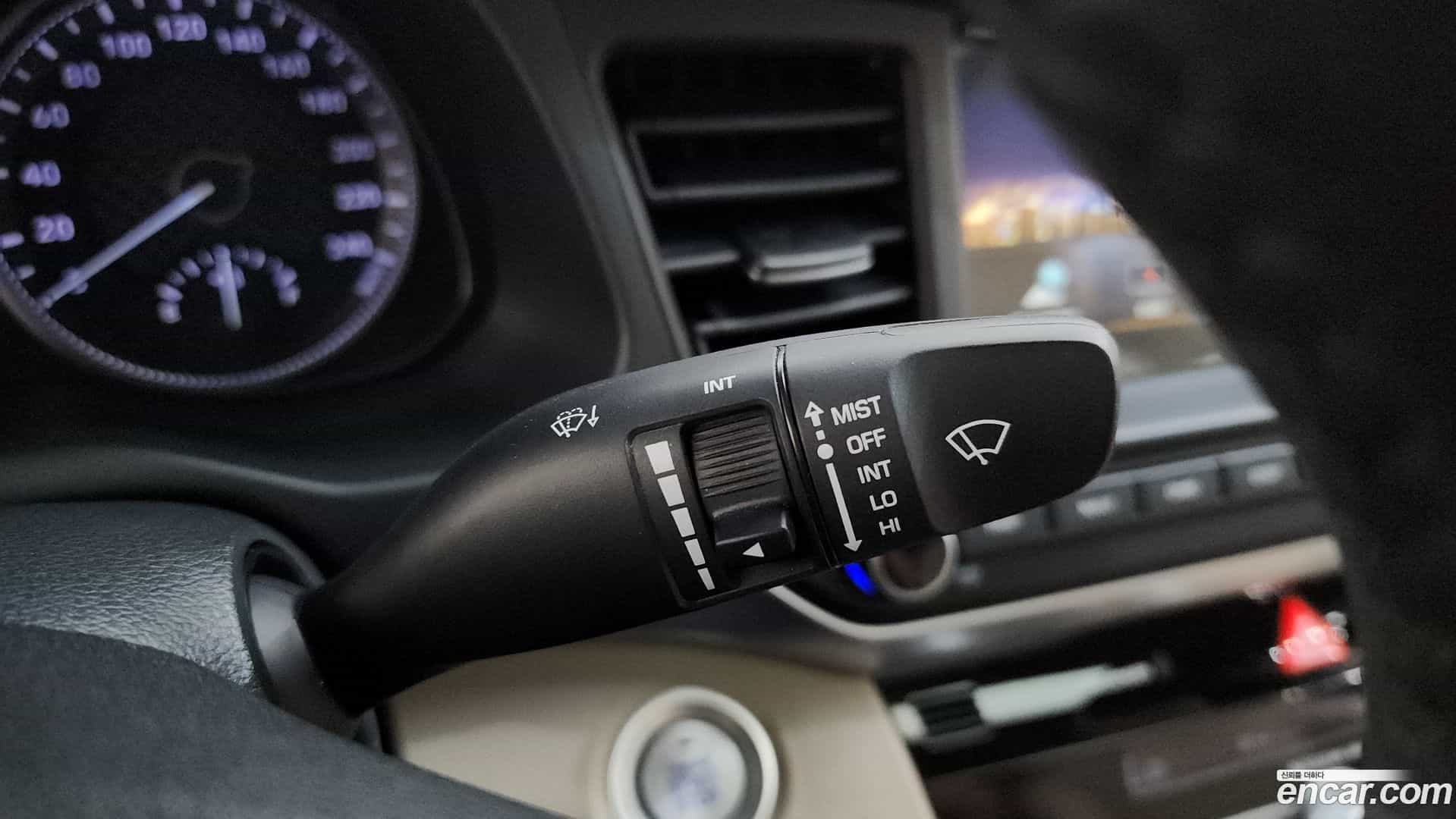 AVANTE Hyundai 2019.5-OPTION-042